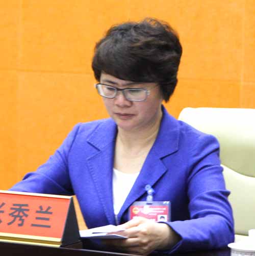 张秀兰参加西畴代表团审议政府工作报告 - 文山州人大